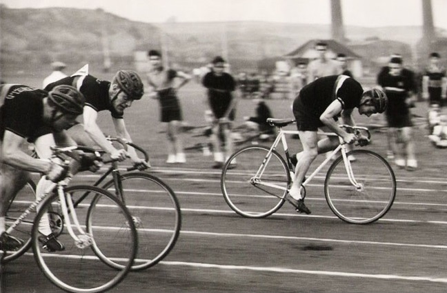Chesterfield - Handley Wood Sports Ground : Image credit classiclightweights.co.uk